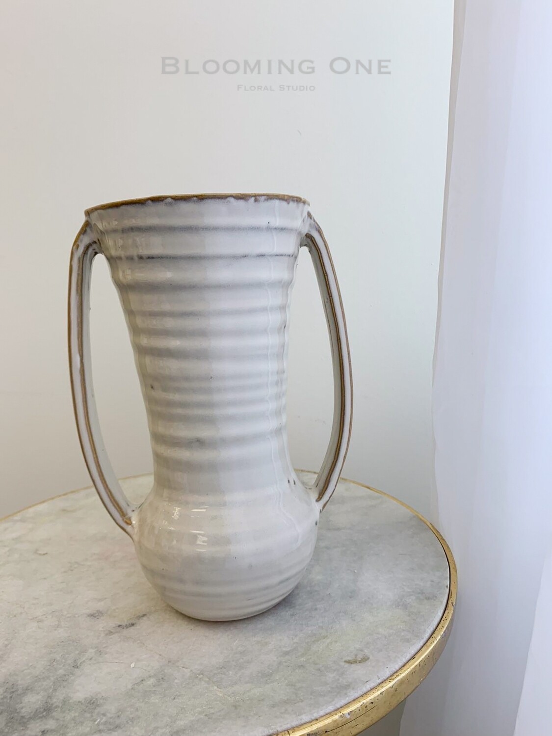 Trophy Ceramic Vase (Height 9.06")