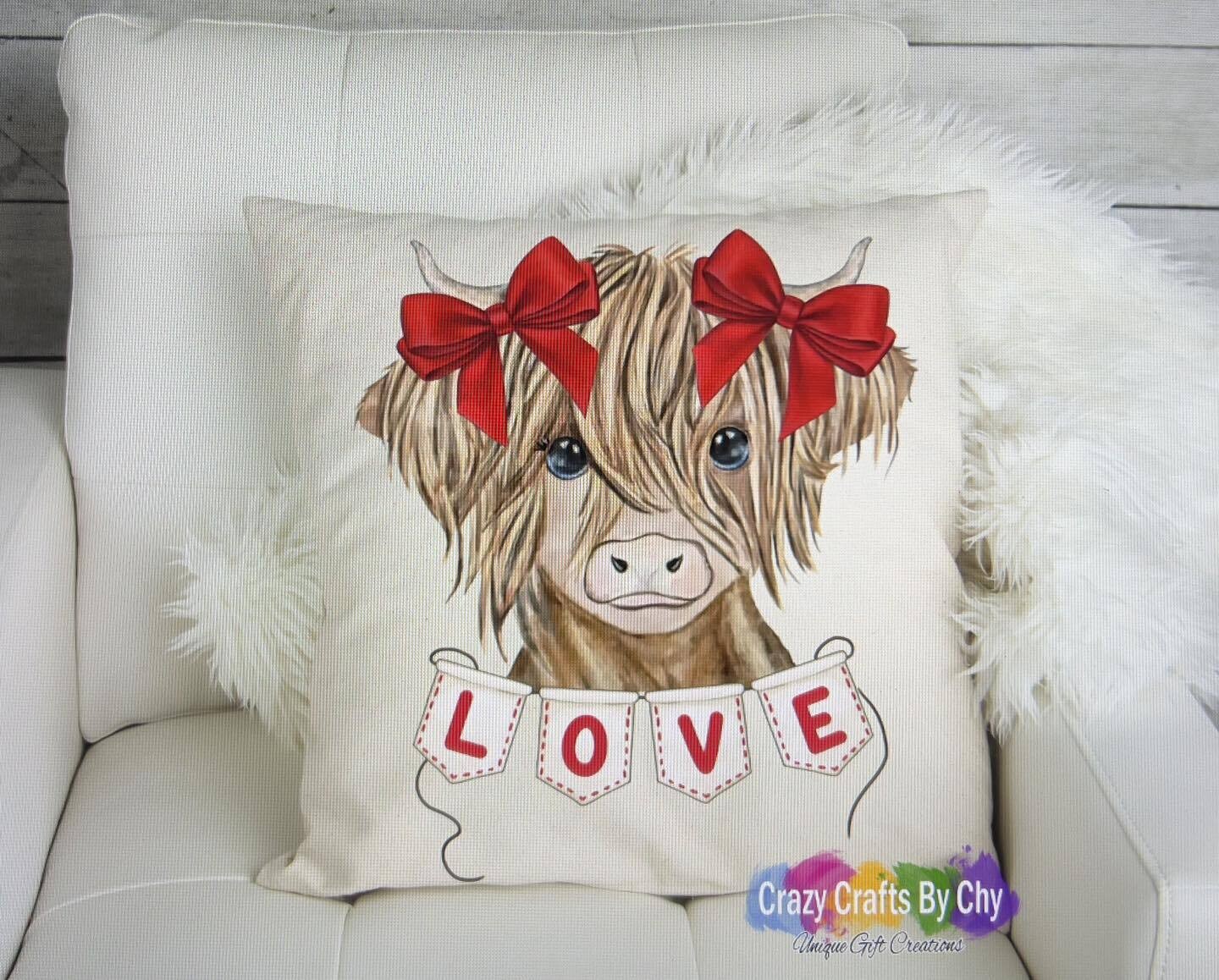 Highland Cow Love Pillow