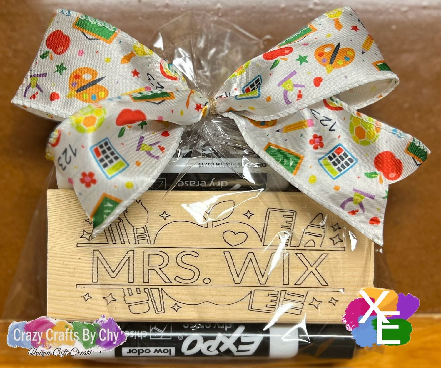 Back To School Teacher Eraser W/2 expo Markers
