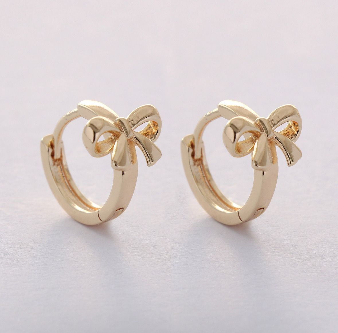 Bow Huggies|Gold