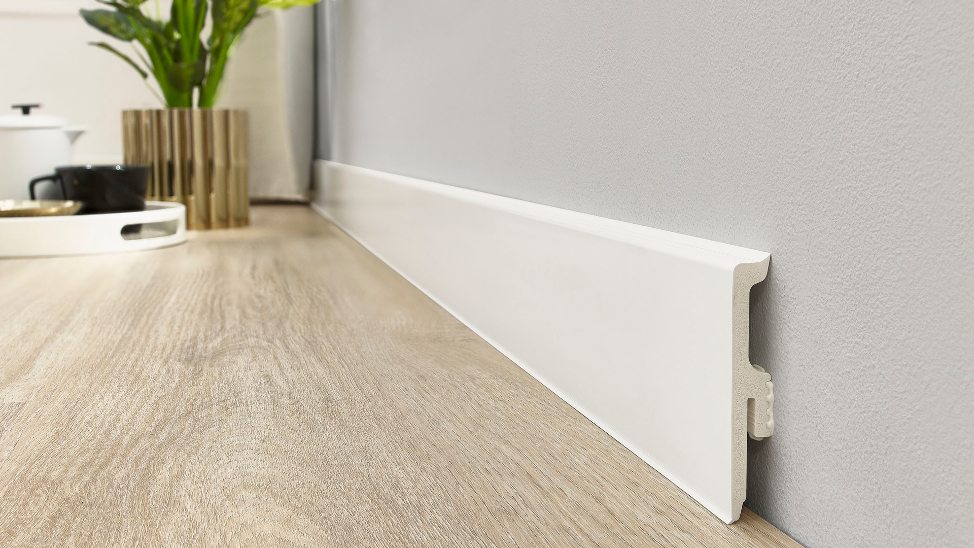 какой плинтус выбрать для неровных стен. плинтус инвизибл радиусный. плинтус для неровного пола. плинтус напольный dd20. плинтус 110 радиус.