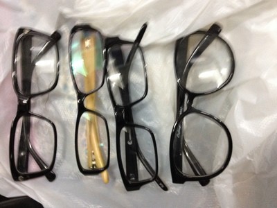 鏡框 款多,  男女裝款 齊 香港 GLASSES LENS IN VARIETY KIND hk MEN AND WOMEN HK$98@
