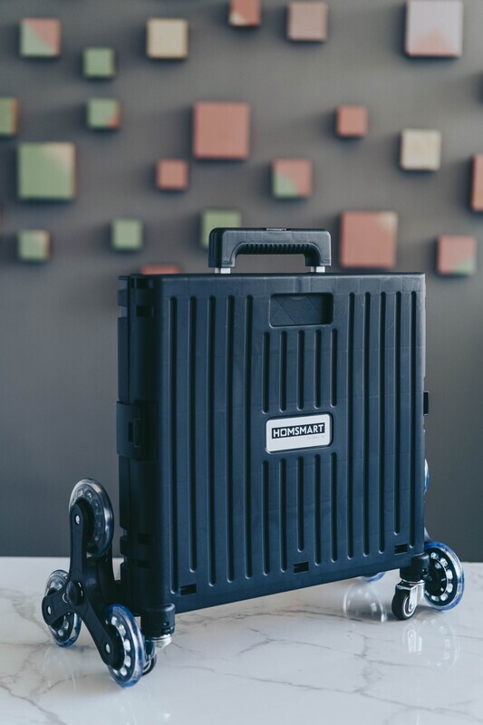 Carreta plegable con ruedas para gradas