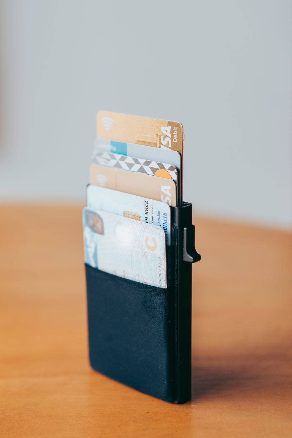 Porta tarjetas negro