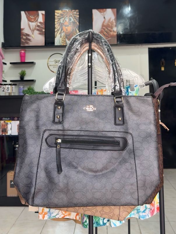 Coach Tote (black)