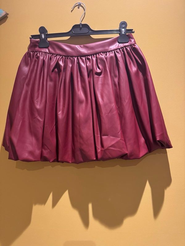 burgundy leatherlook rok burgundy leatherlook rok