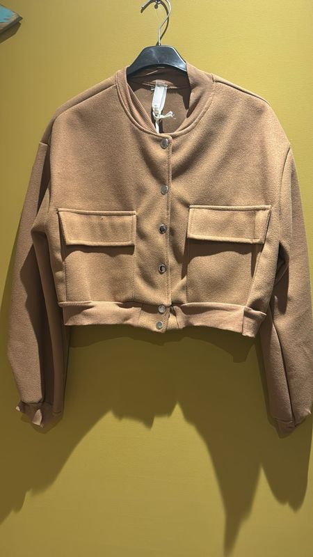 Cropped bomber jacket Cropped bomber jacket