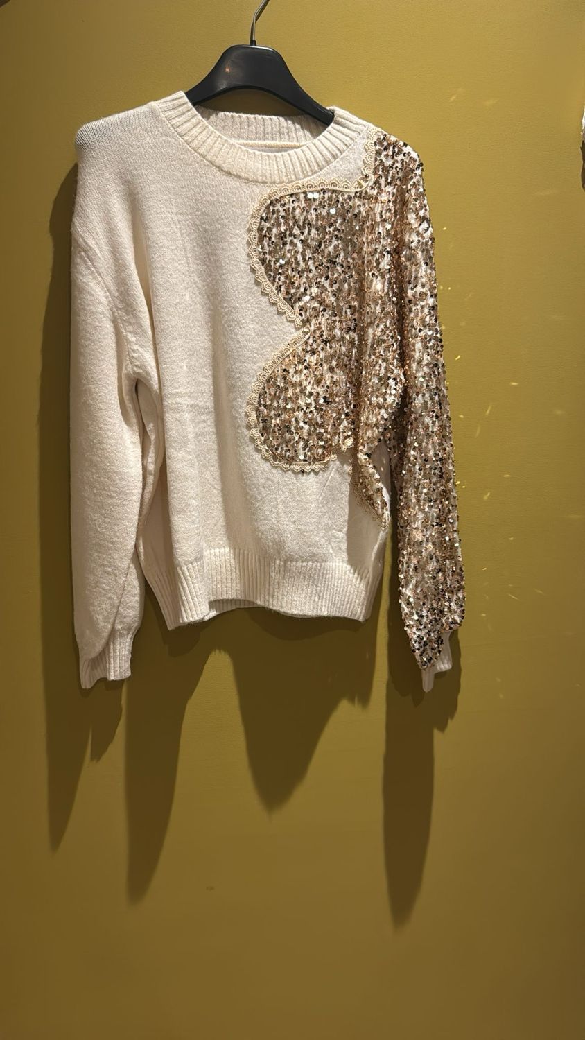 Flower sparkle sweater