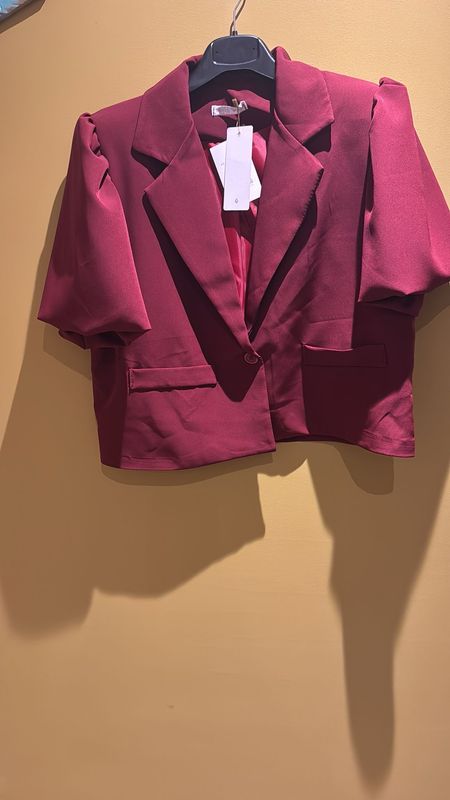 Burgundy short blazer Burgundy short blazer