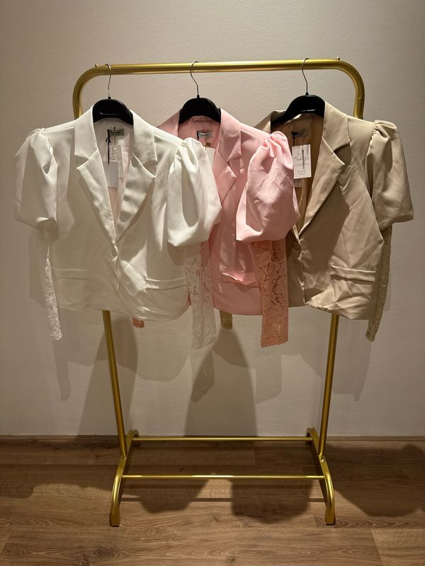 Ballon lace blazer