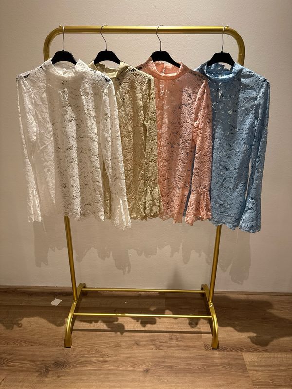 Lace top