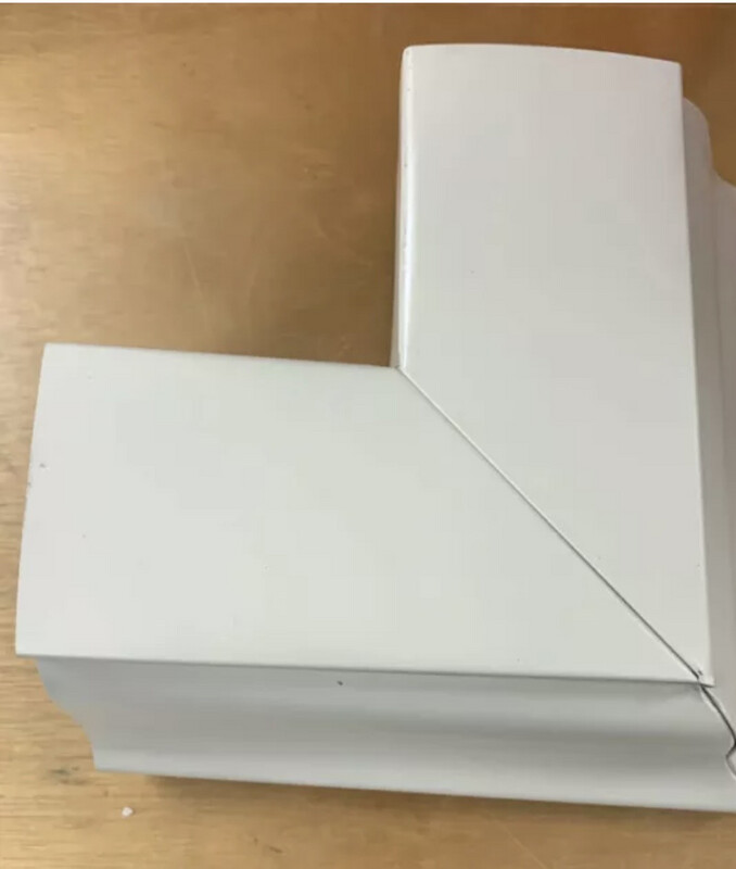 1 - Aluminum Englert 5 - Inch Gutter Outside Box Miter Color White
