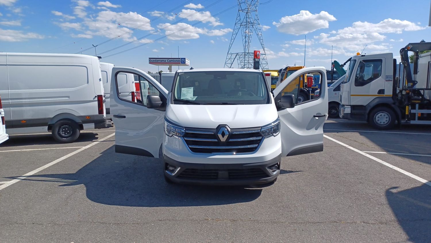 RENAULT TRAFIC
