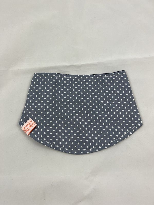 Halstuch grau mit Punkten gr. M Halstuch grau mit Punkten gr. M