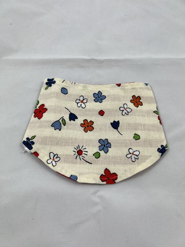 Halstuch beige mit Blumen gr. S Halstuch beige mit Blumen gr. S