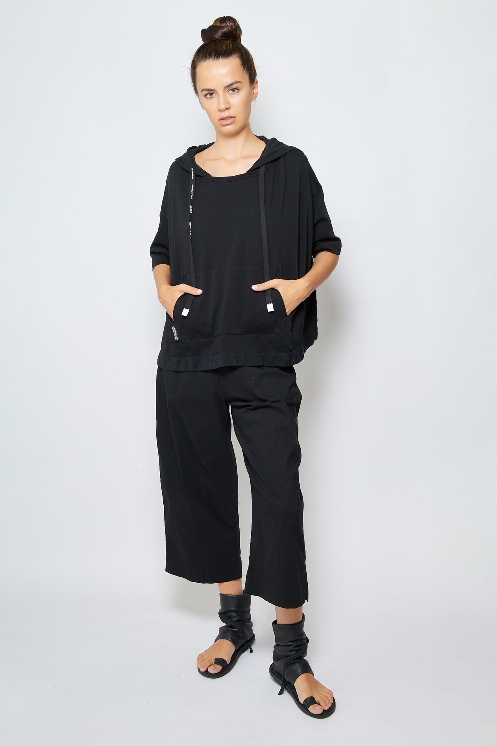 Wide Leg Cropped Trousers – Chic Relaxed Fit Pants