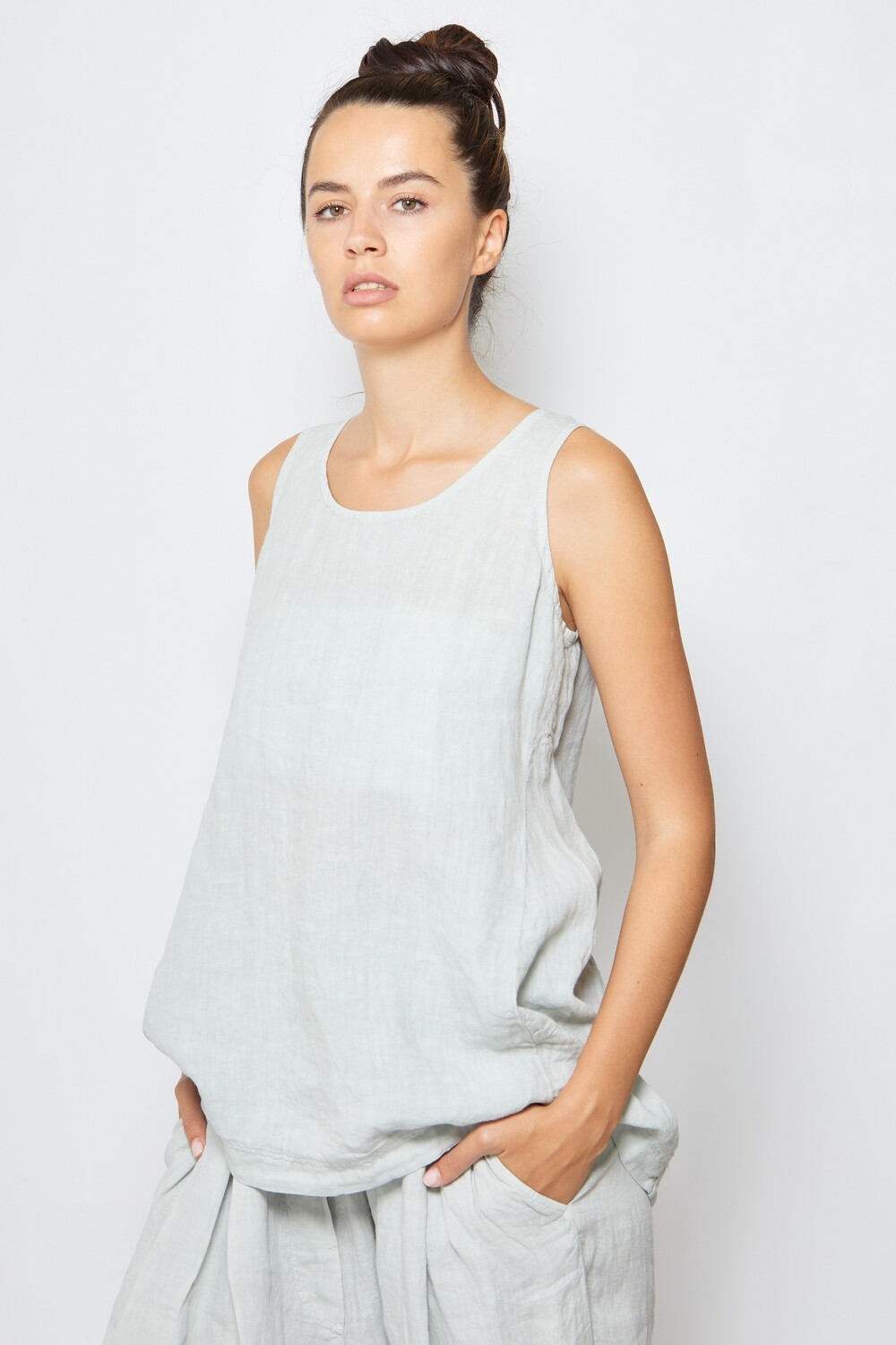 Sleeveless Linen Tank Top