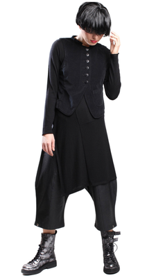 Black Minimalist Lightweight Side-Slit Tunic Dress – Minimalist Relaxed Fit Tunic Dress for Women