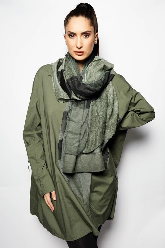 Graphic Print Scarf