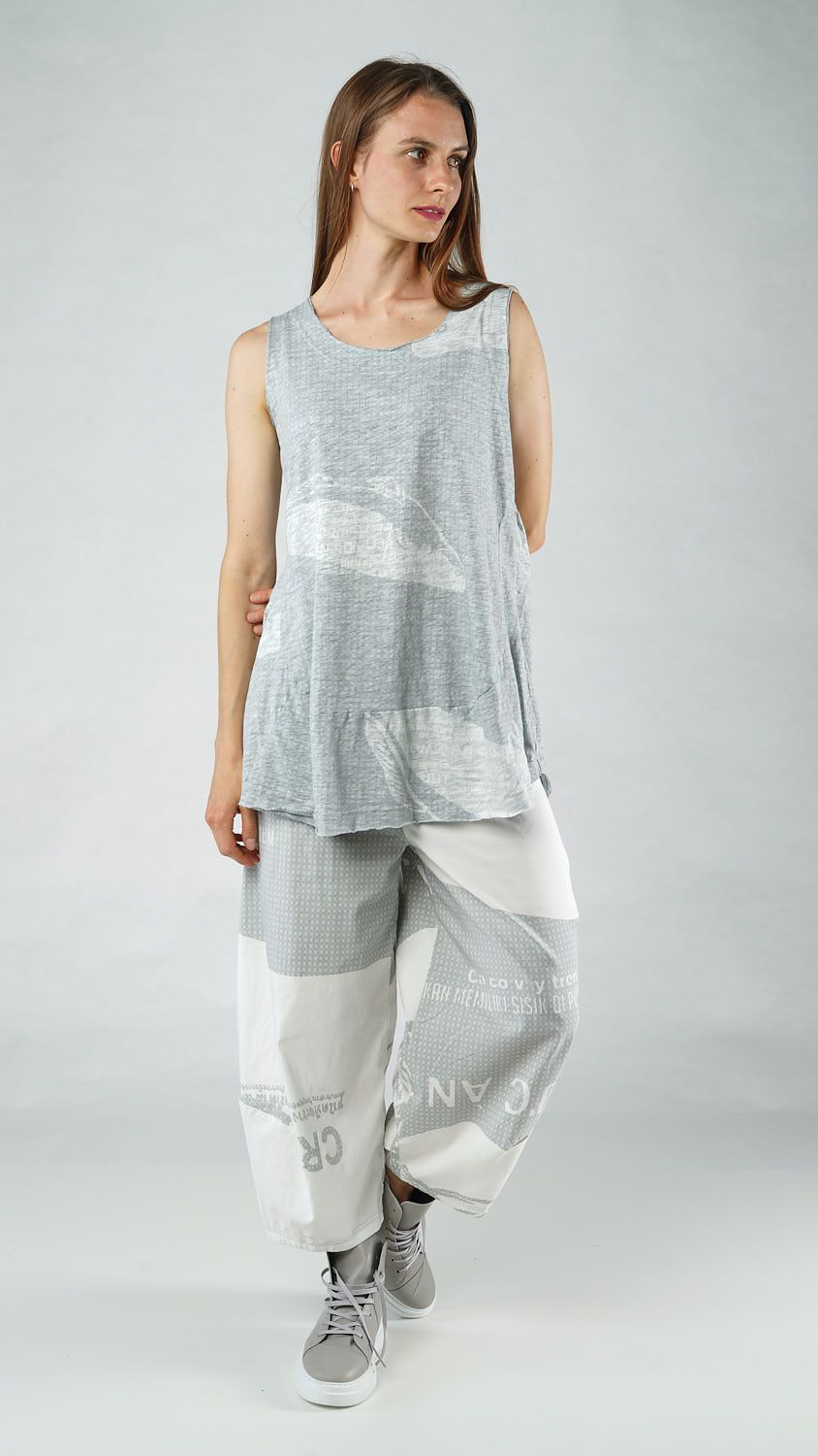 Textured Sleeveless Top – Lightweight Urban Summer Essential