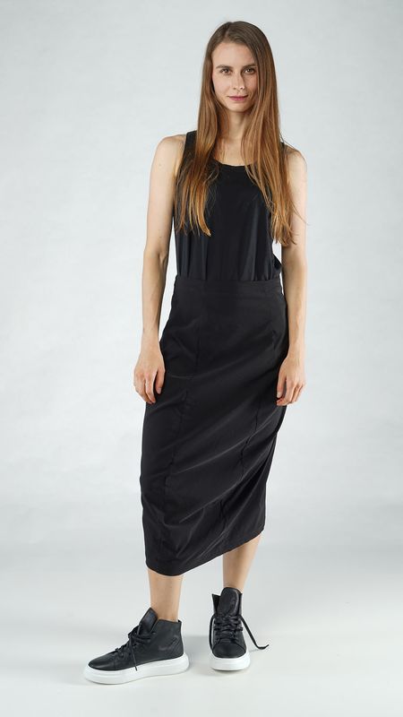 Sleek Midi Skirt – Minimalist High-Waist Essential Sleek Midi Skirt – Minimalist High-Waist Essential