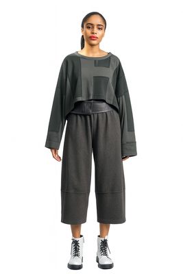 Oversized Boxy Pullover Sweatshirt in Charcoal