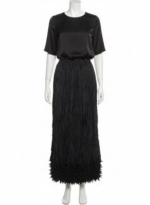 Textured Crinkle Black Maxi Skirt with Sculpted Hem