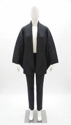 Black Sculptural Pleated Kimono Jacket
