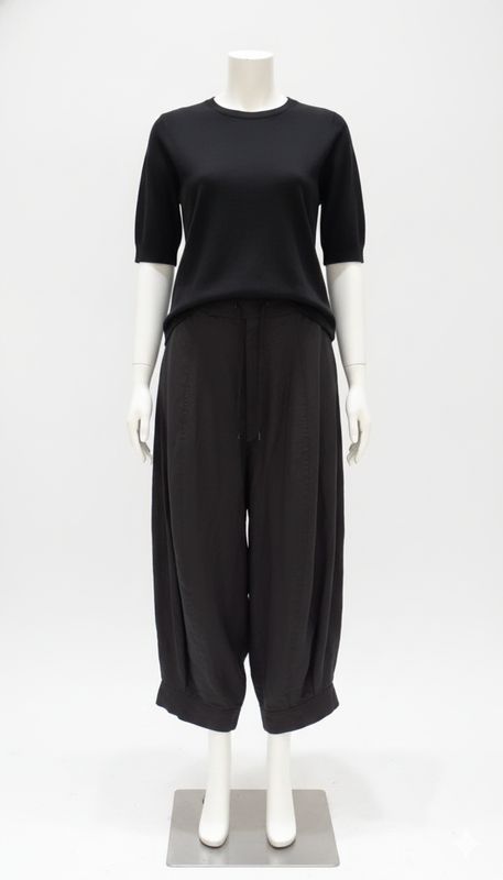 Black Fluid Balloon Cropped Trousers