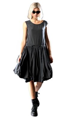 Dark Grey Balloon Hem Dress – Contemporary Relaxed Silhouette
