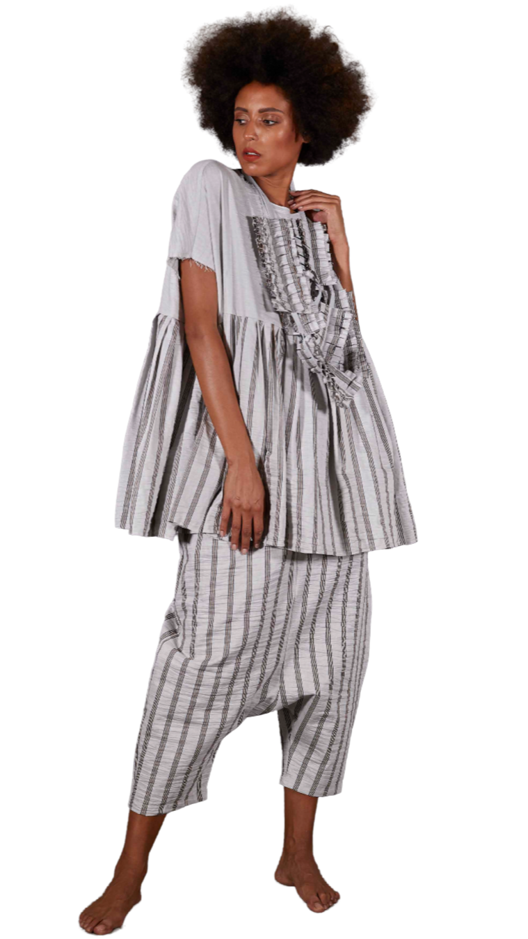 Relaxed Fit Pleated Tunic Shirt – Casual &amp; Elegant