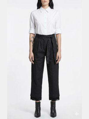 Cropped Frayed Hem Pants – Raw-Edge Urban Minimalism