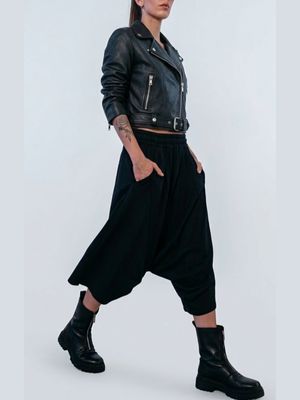 Avant-Garde Drop-Crotch Shorts – Edgy Urban Summer Wear Unisex
