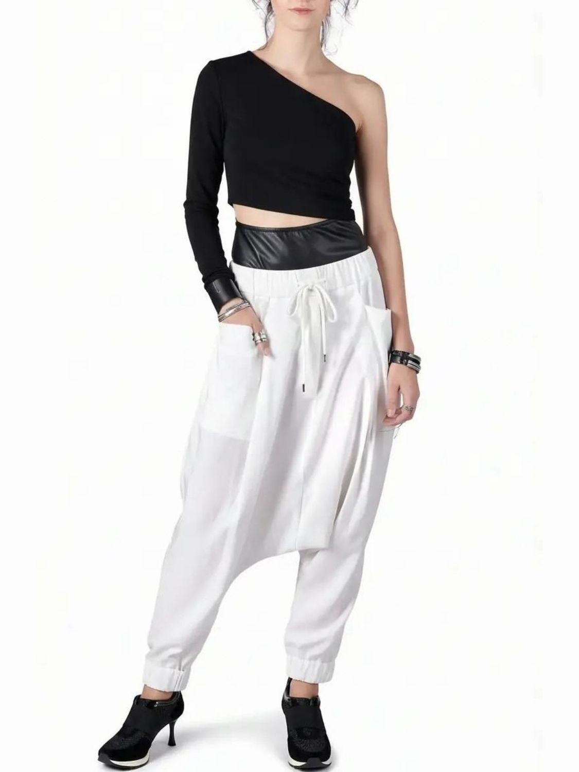 Avant-Garde Relaxed Harem Pants – Bold Comfort with Edge