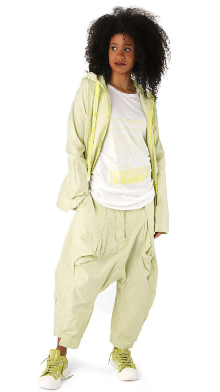 Sleeveless Graphic Print Tank Top – Bold Urban Casualwear