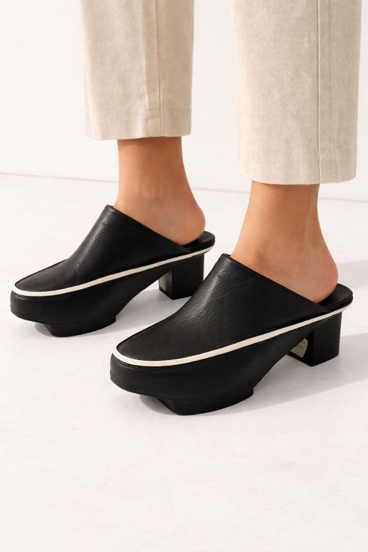 Sculptural Platform Sandals – Statement Height &amp; Artistic Design