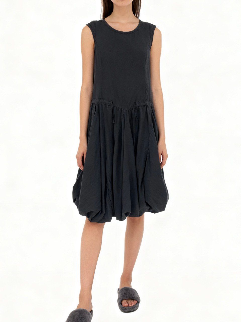 Dark Grey Balloon Hem Dress – Contemporary Relaxed Silhouette