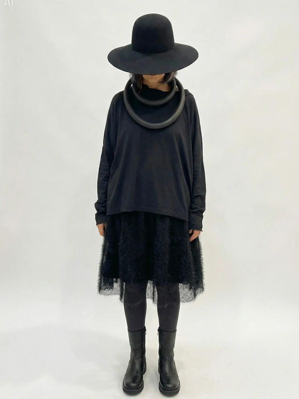 Double Coil Rubber Necklace – Edgy Minimalist Statement Jewelry