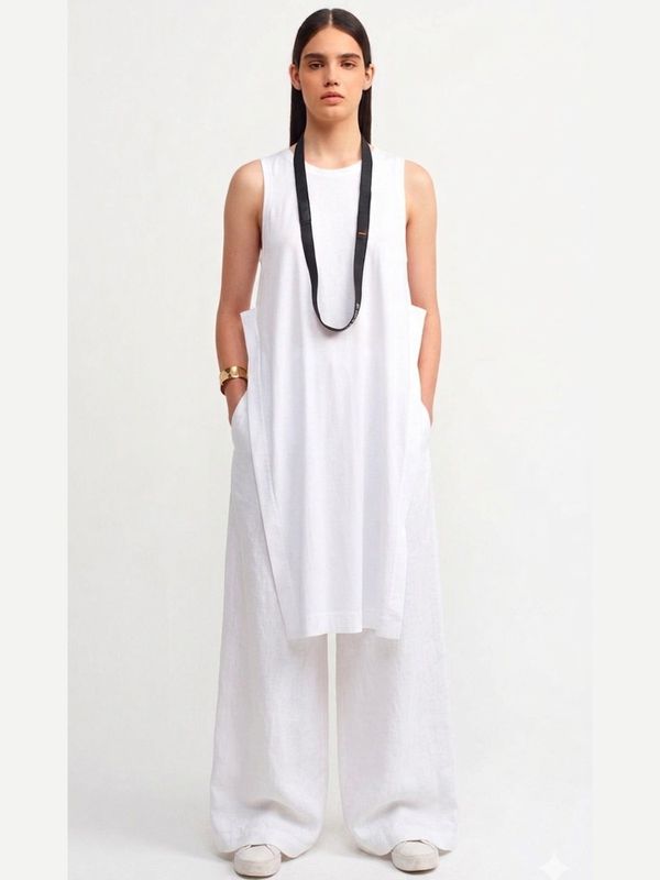 White Sleeveless Tunic with Curved Hem – Lightweight Minimalist Style