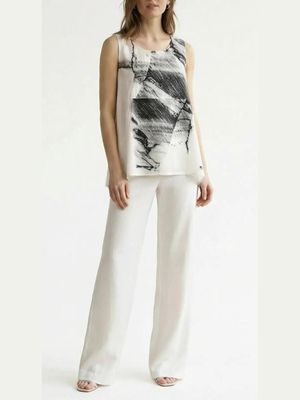 Abstract Black &amp; White Sleeveless Top