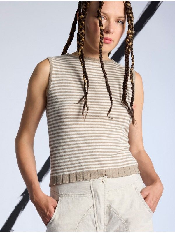 Linear Knit Sleeveless Shell