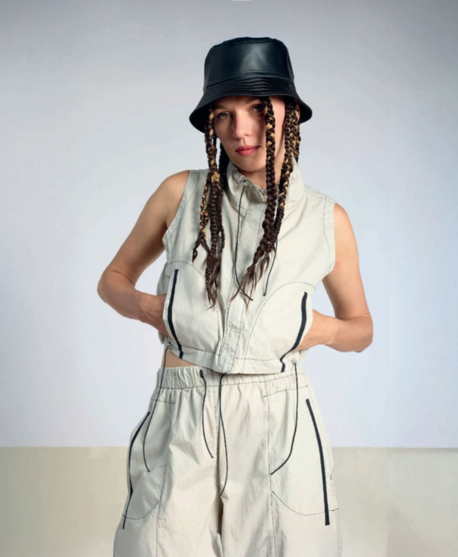 Technical High-Neck Parachute Vest