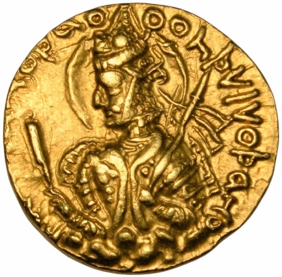 Kushan Empire: Huvishka. Circa AD 151-190. Gold Dinar. Mint: Baktria (balkh).