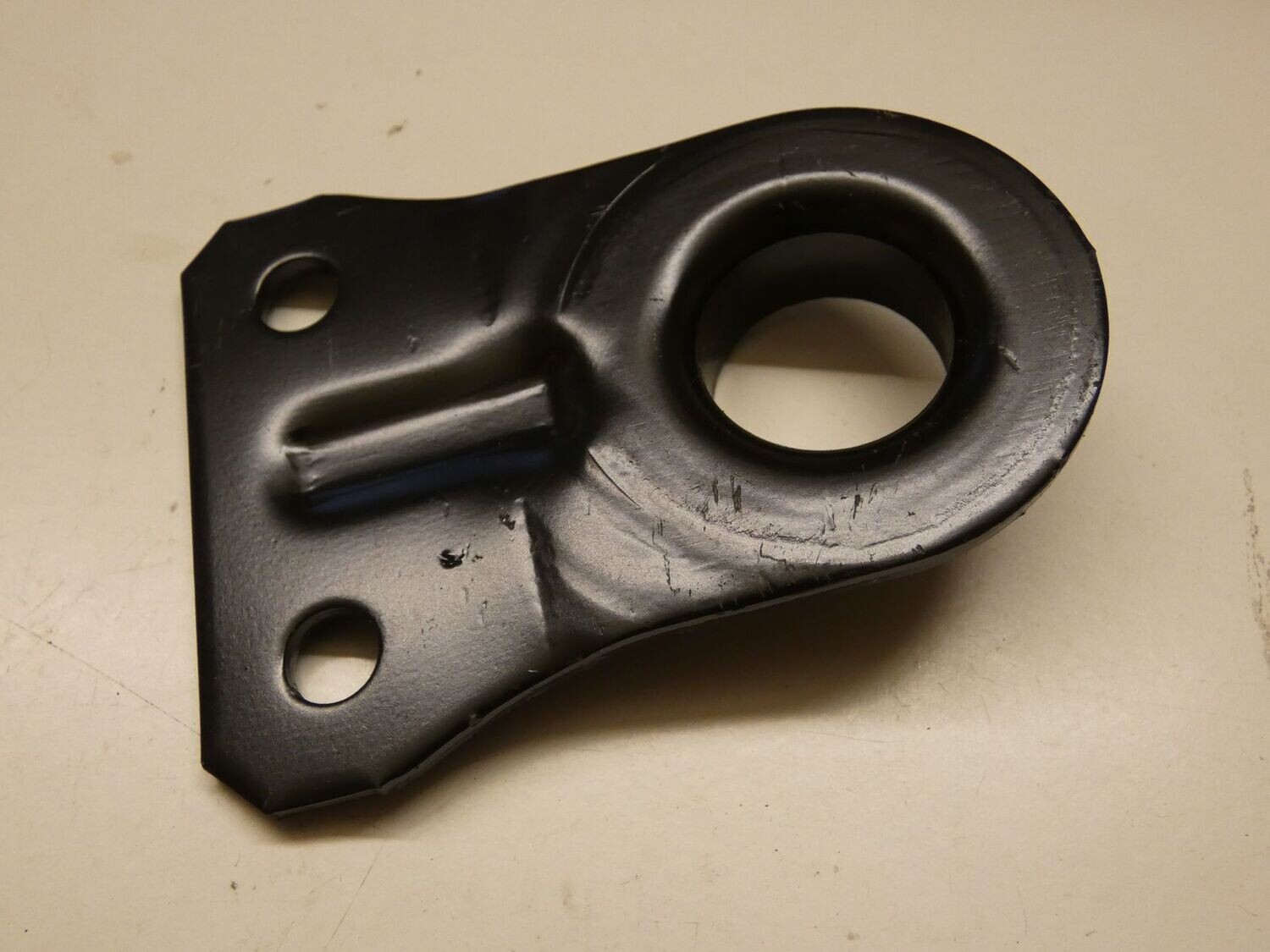 Opel Halter Radaufhängung