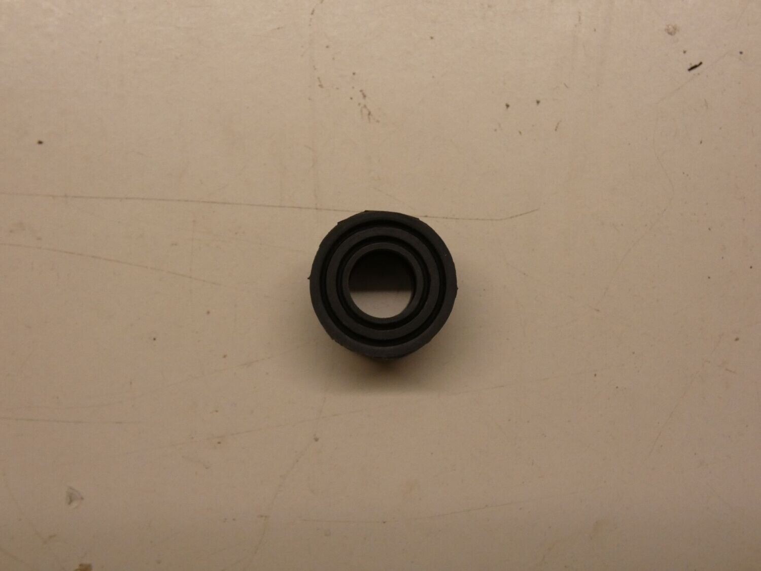 Opel / GM Isolator Luftfilterkasten