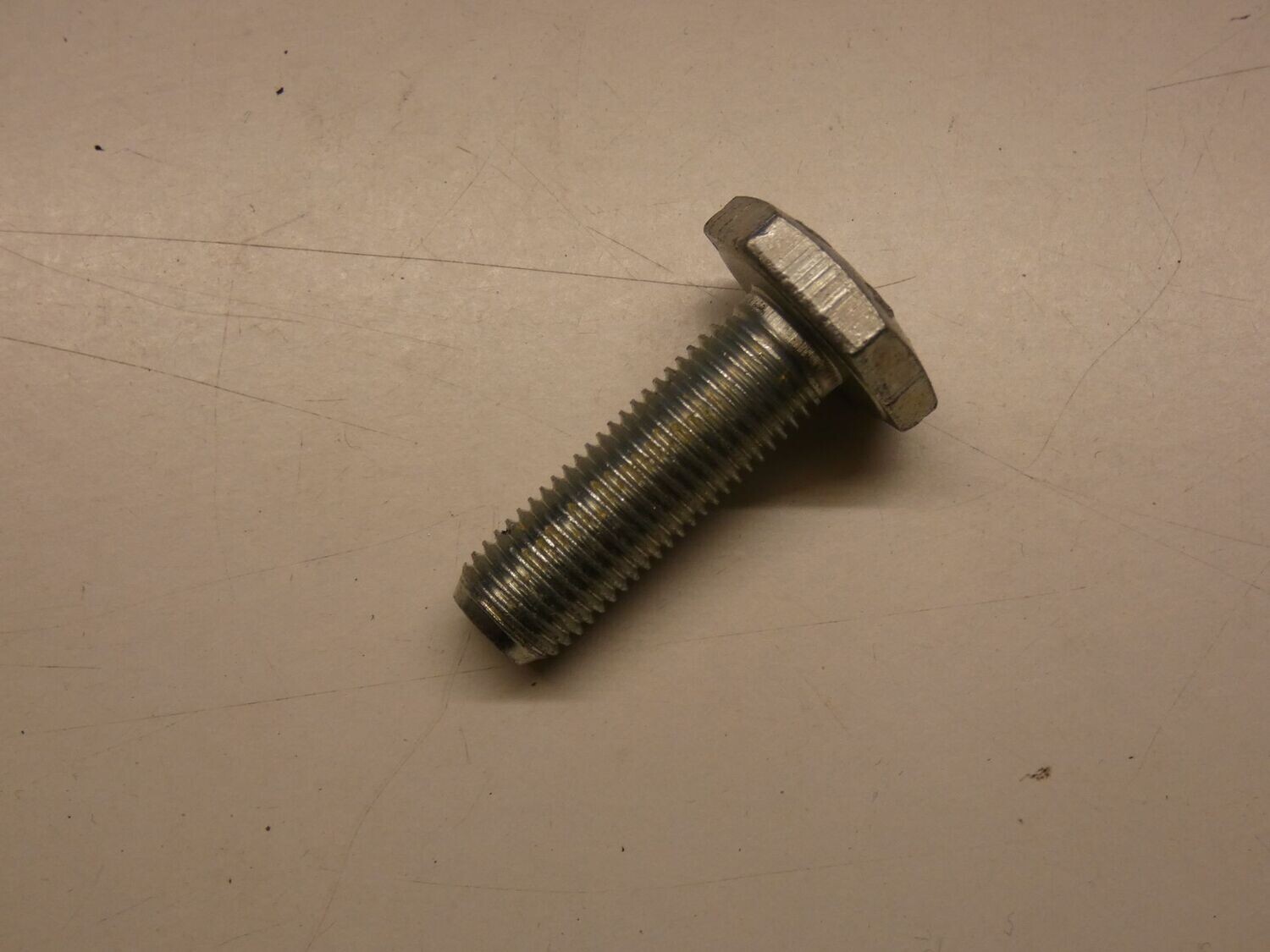 Opel Sicherheitsgurt Schraube