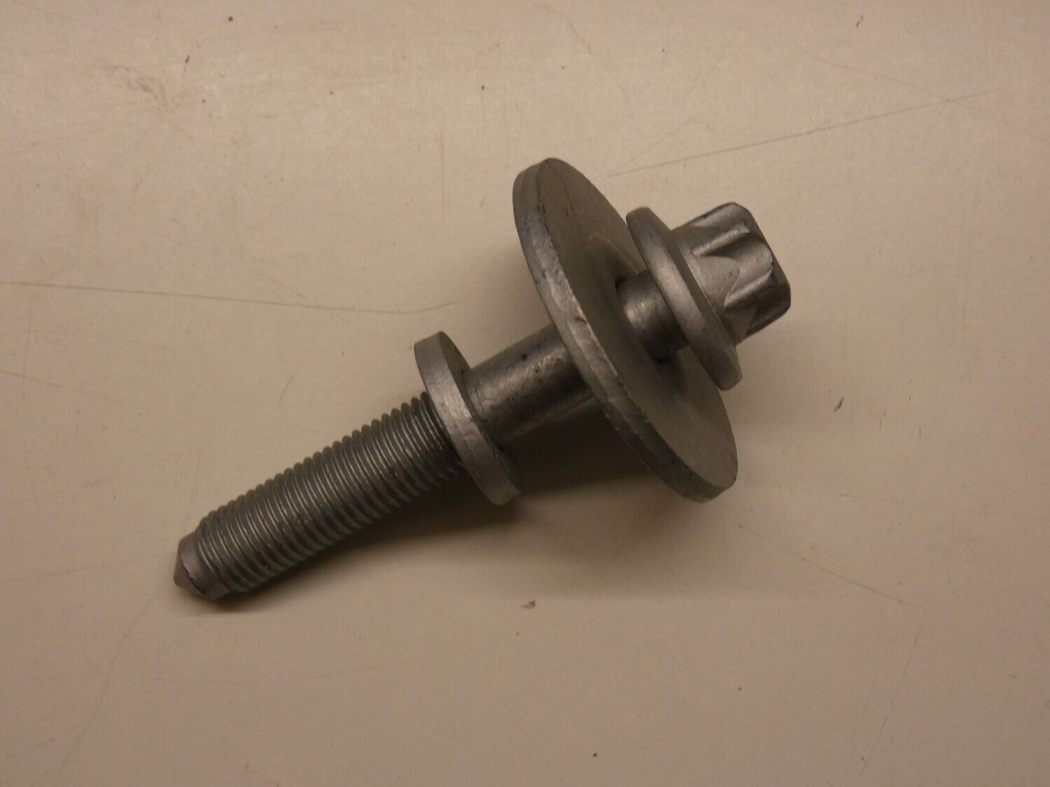 Opel Schraube Achskörper M12 x 76