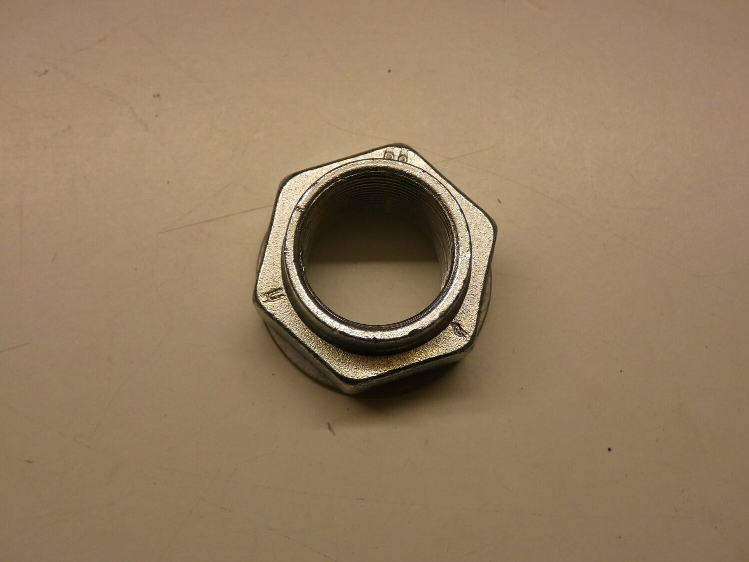 Sechskantmutter Radlager M24