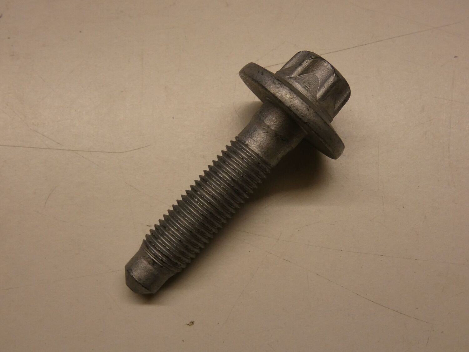 Opel Schraube Achskörper M12 x 45