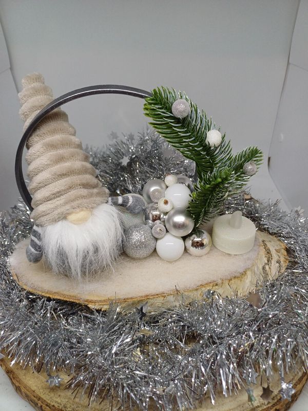 Centre de table gnome gris